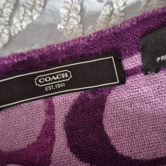 Coach 100 % Merino Wool Purple Patterned Women's Scarf - Picture 6 of 9